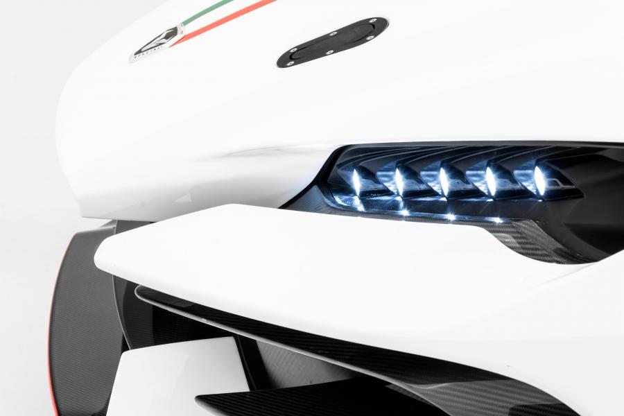 Детали экстерьера ItalDesign Zerouno 2017 года  (фото 24 из 40)